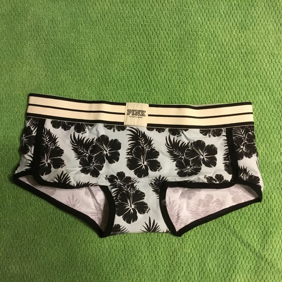 PINK Victoria's Secret Other - NWT Victorias Secret PINK Boyshort panties Size M